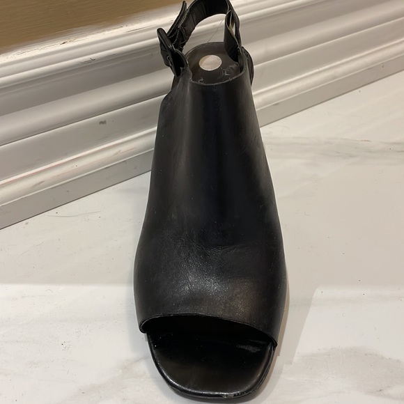 Bootie style open toe heels - Picture 4 of 4